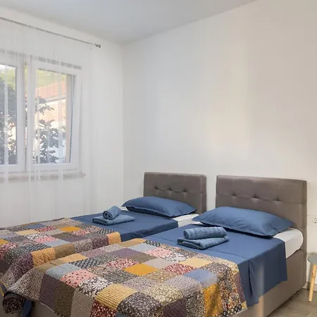 Why Not Apartment *